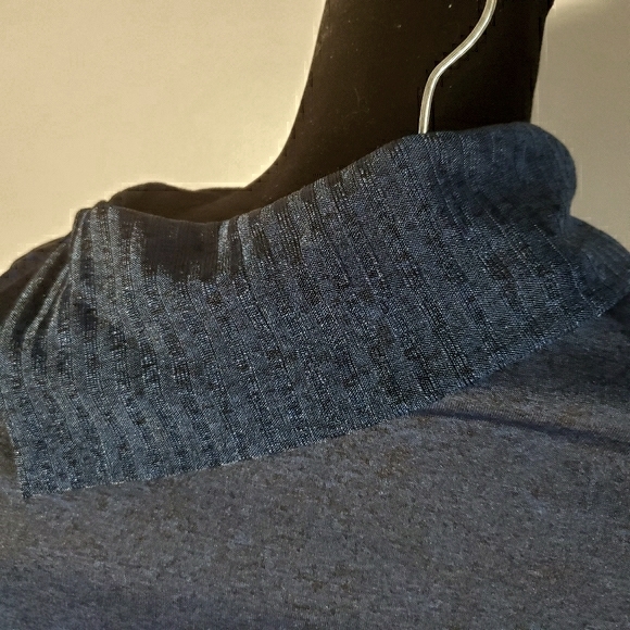 Crew Neck Tunic Sweater - Picture 3 of 4